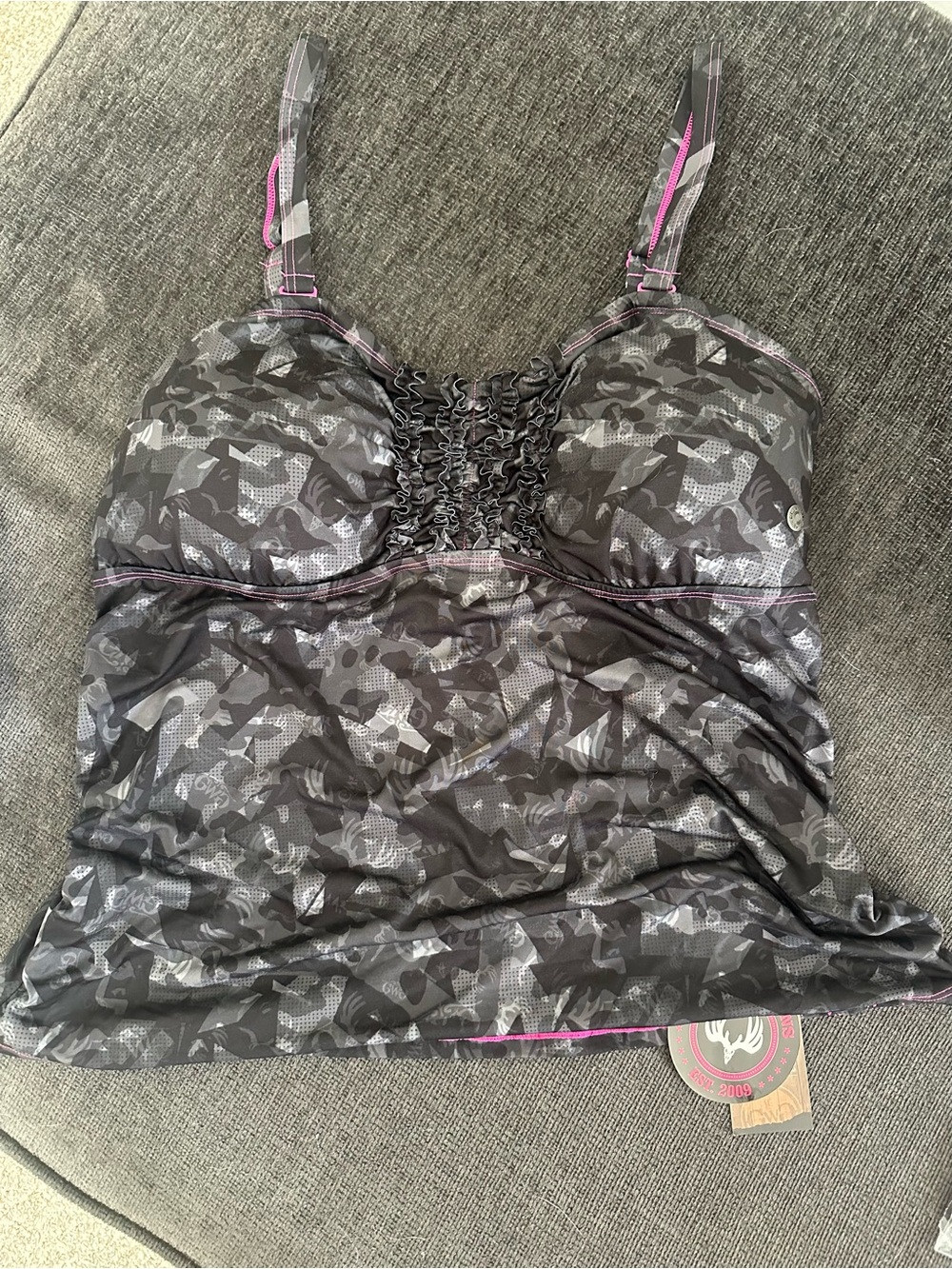 GWG NWT Women’s Grey Camouflage Tankini Set with Pink Trim
